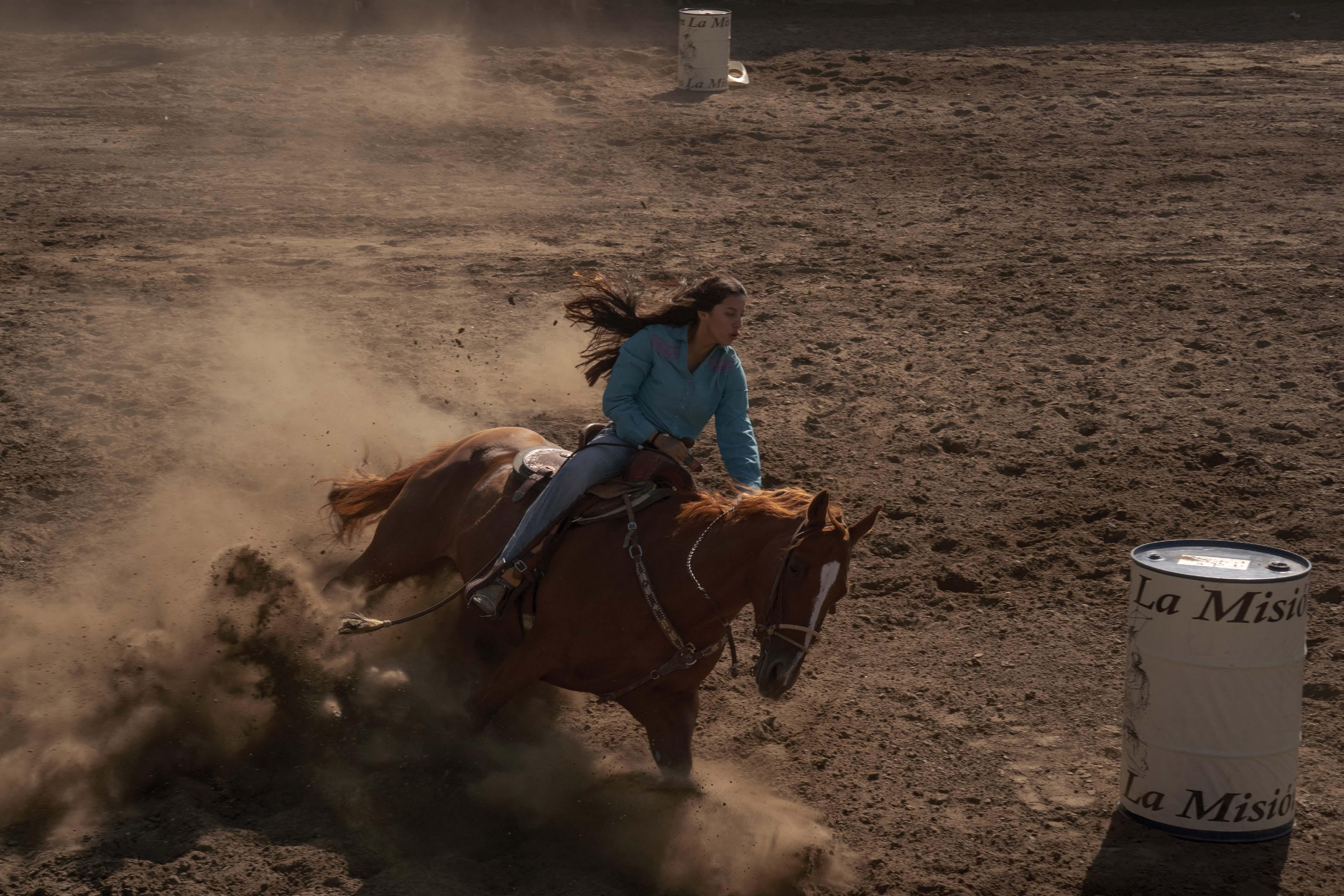 Mujeres en el rodeo