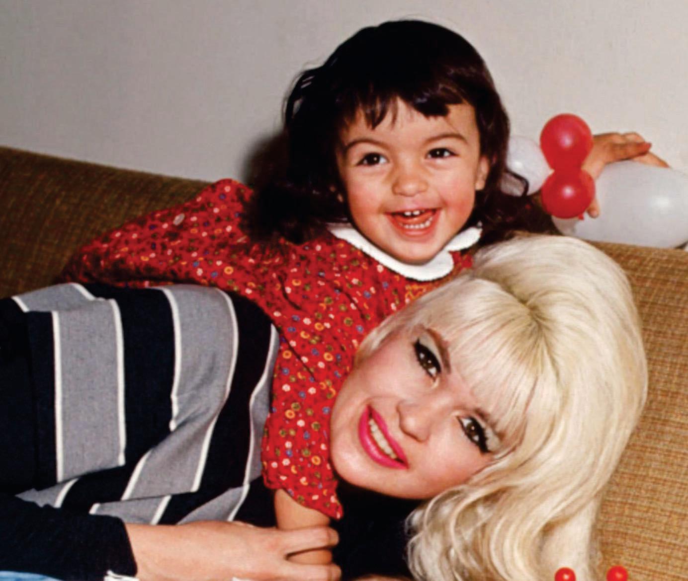 A bombshell movie-star mother, with bombshell secrets