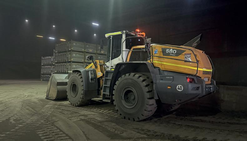 Liebherr loads the way