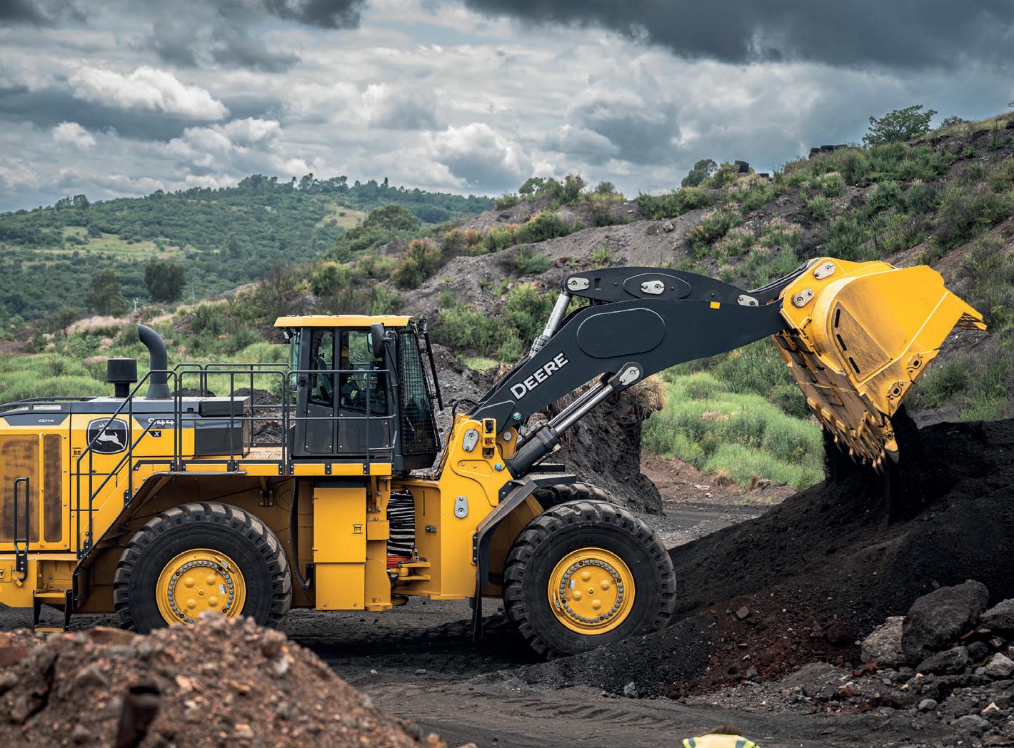 Electrifying BIG debut for hybrid wheel loader