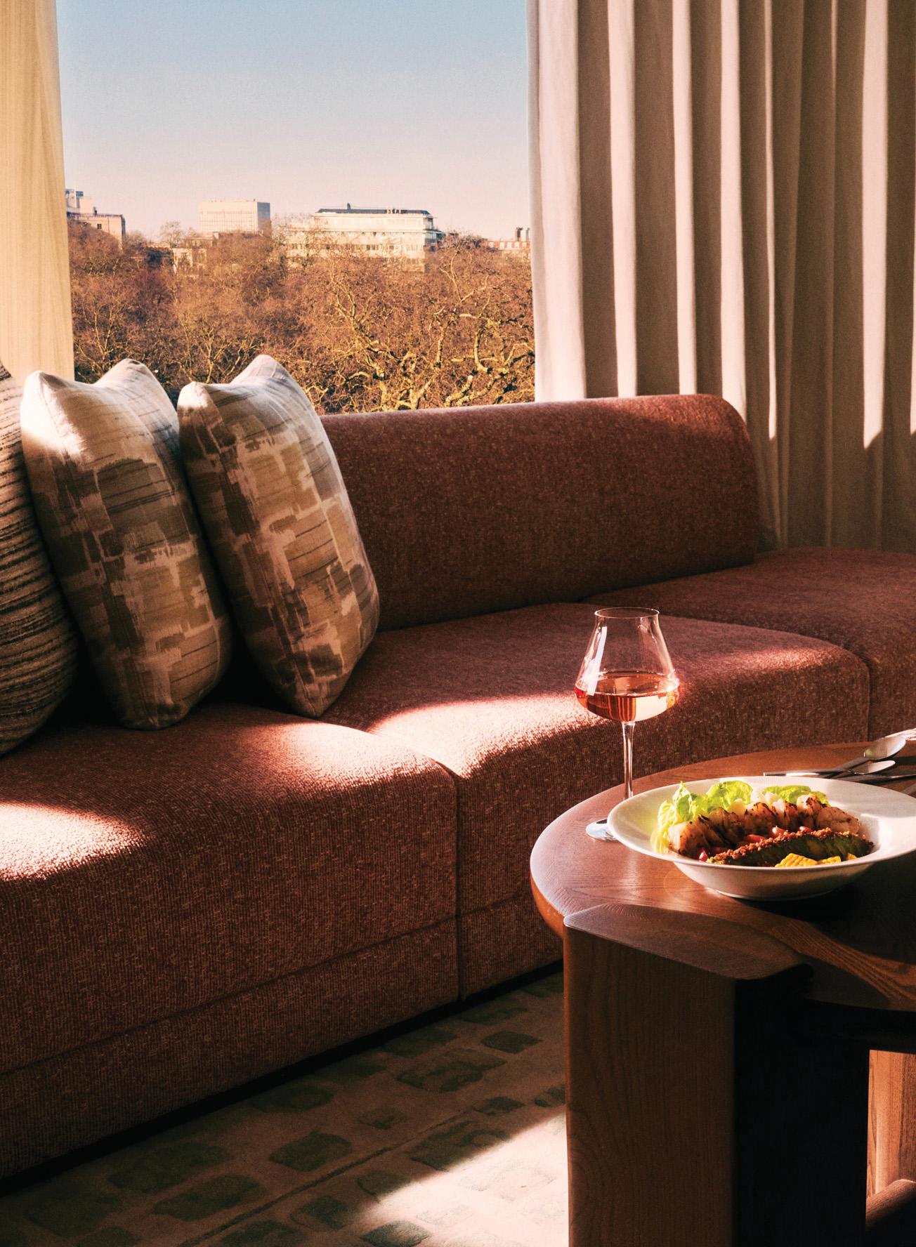 SUITE TREATS