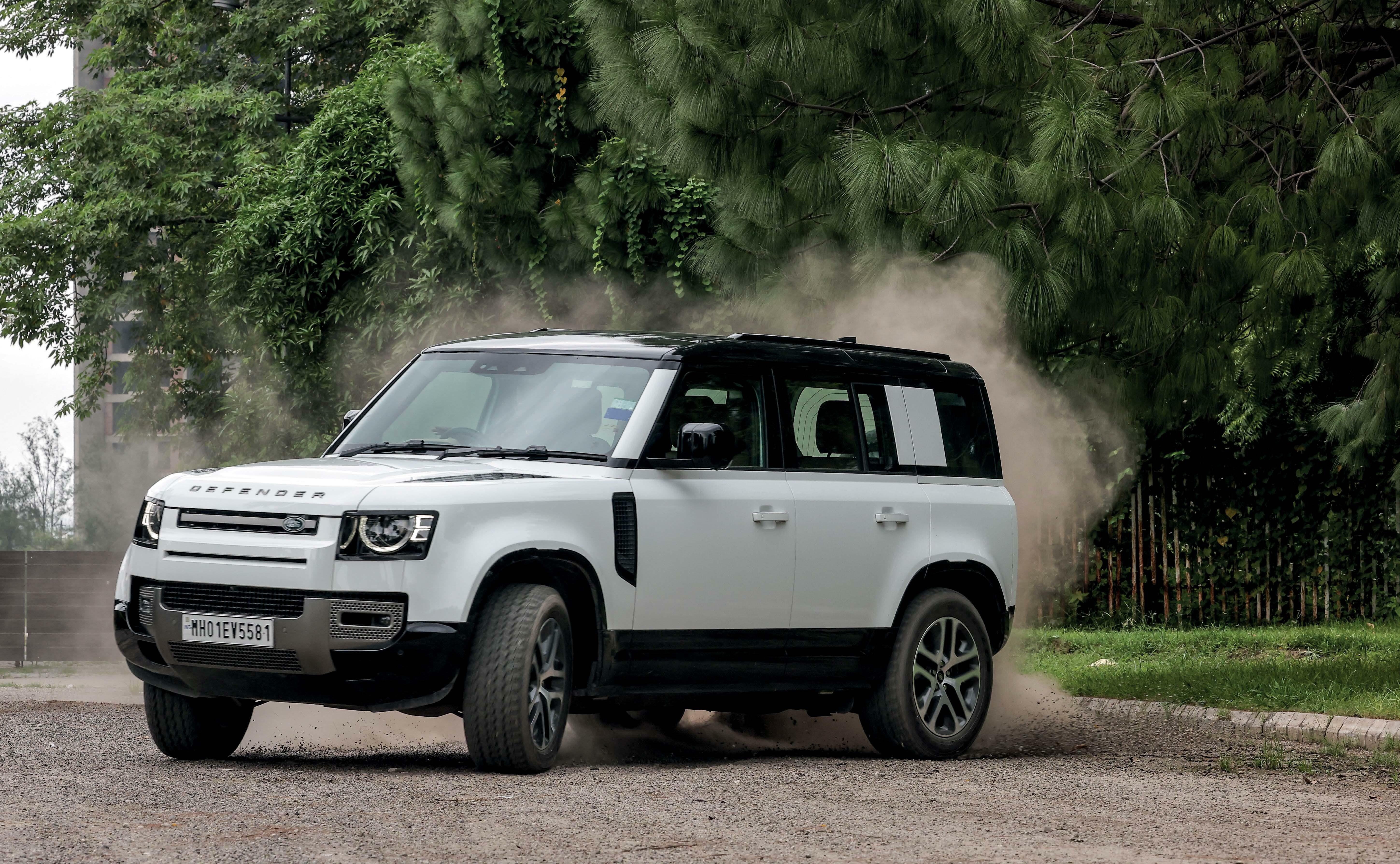 DEFENDER V8
