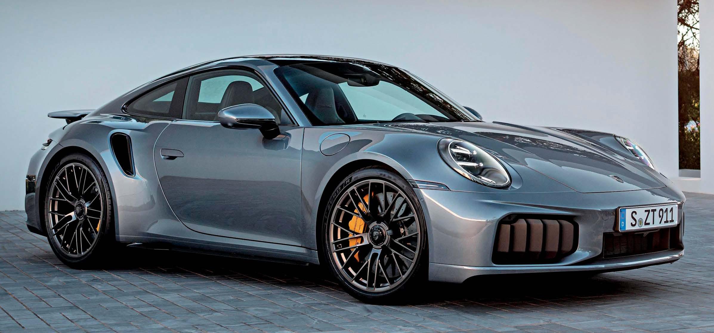 911 Turbo S does a 2.5s sprint from 0 to 100