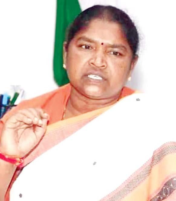 అత్యాచార ఘటనపై సీతక్క ఆరా...
