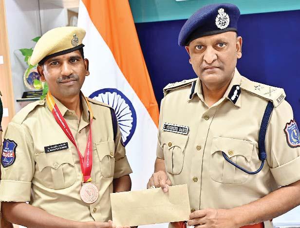 ఆసియా ఓపెన్ పోలీస్ తైక్వాండో పోటీలో కాంస్య పతకం