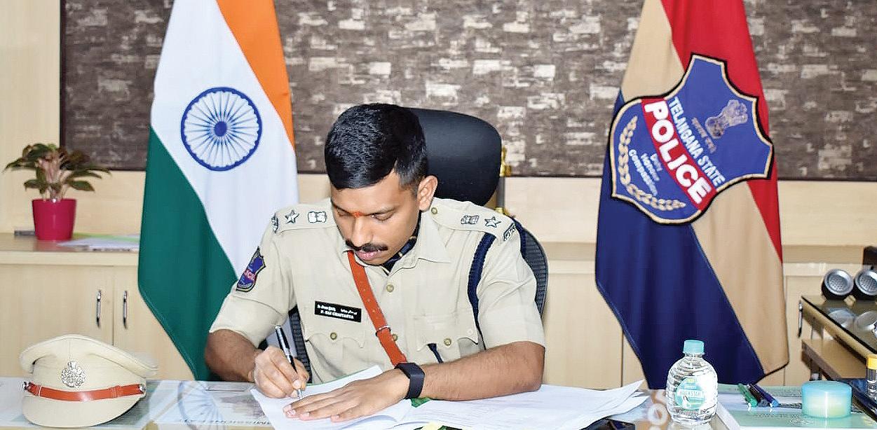 నిజామాబాద్ పోలీస్ కమిషనర్గా సాయి చైతన్య