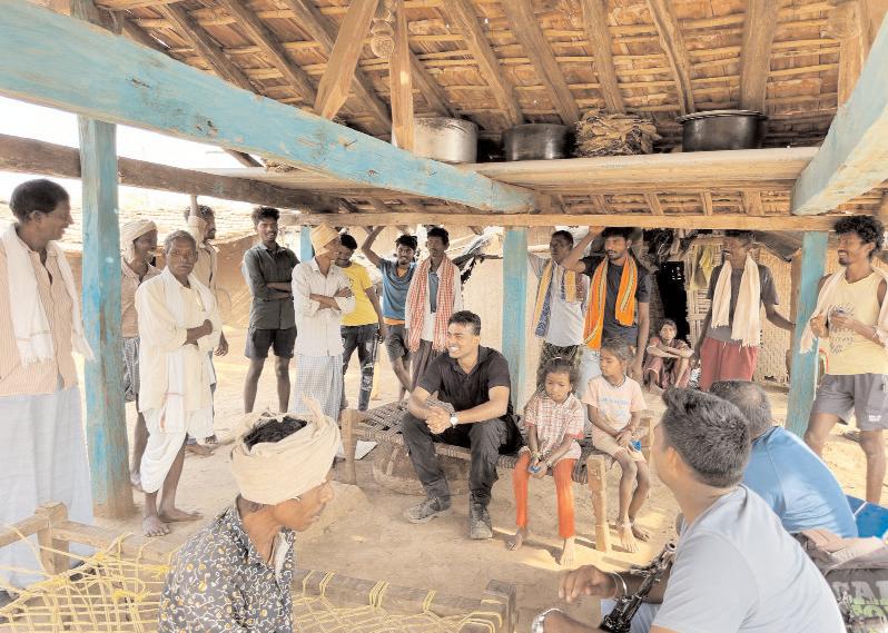 ఆదివాసీ ప్రజలకు అండ