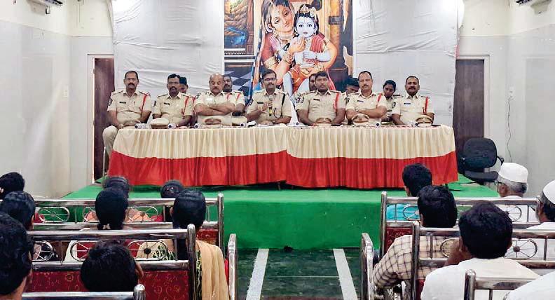 లోన్ రికవరీ ఏజెంట్లు! జర జాగ్రత్త!!