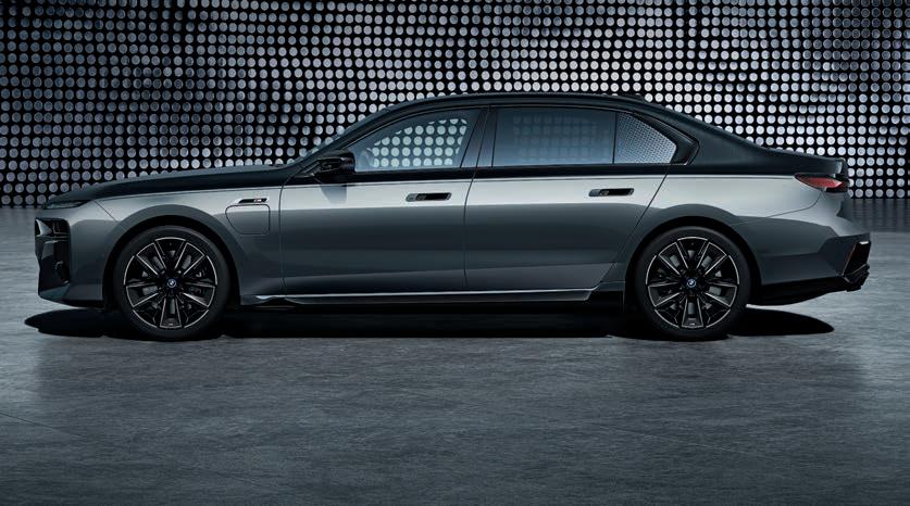 BMW M760e