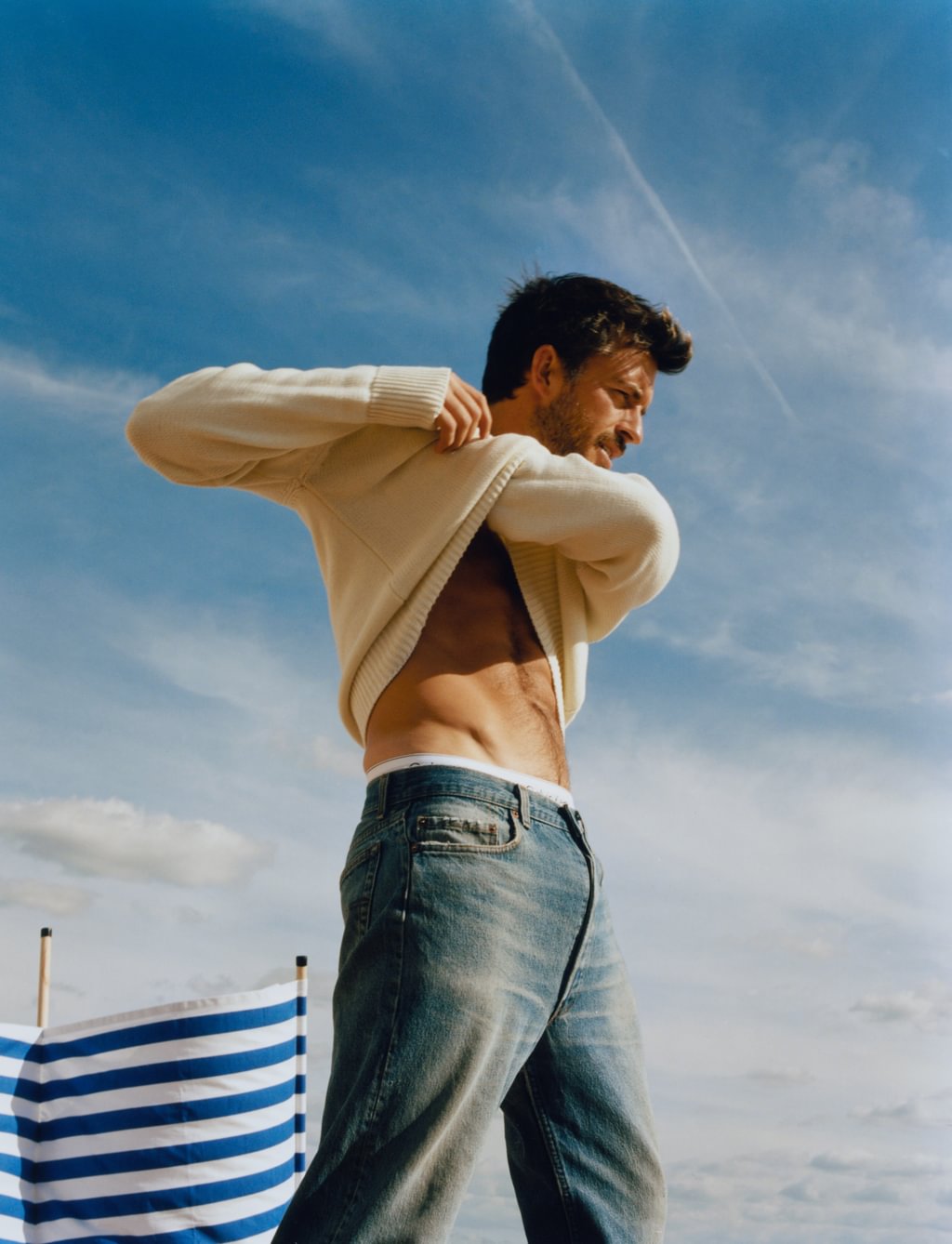 Jonathan Bailey Is the Sexiest Man Alive