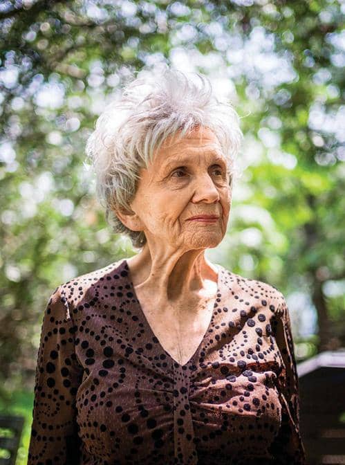 Alice Munro - Read this story on Magzter.com