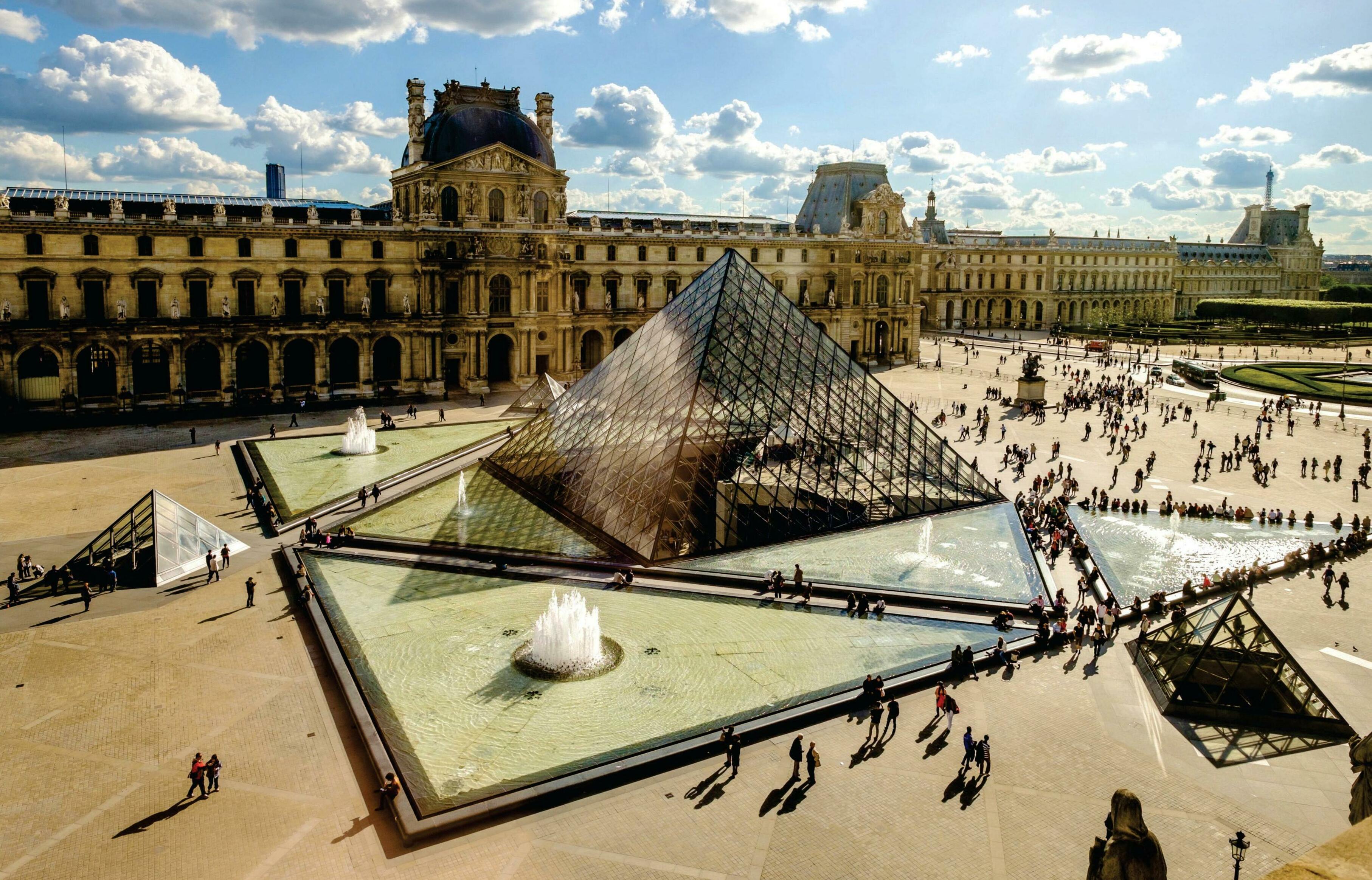 LEARNING TO LOVE THE LOUVRE