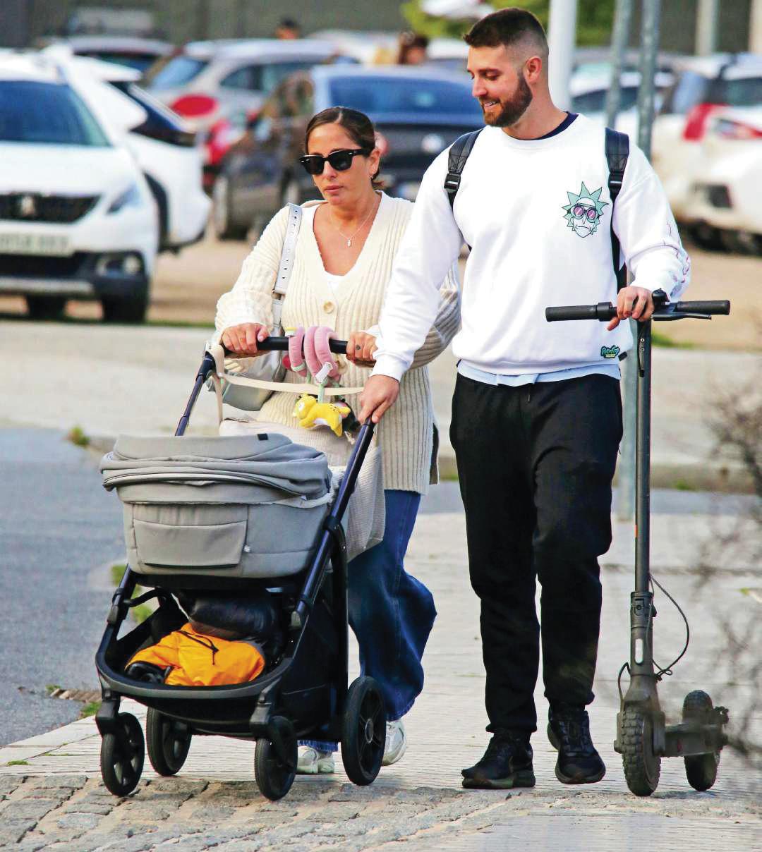 ANABEL PANTOJA Y DAVID RODRÍGUEZ nuevo viaje a Córdoba en familia