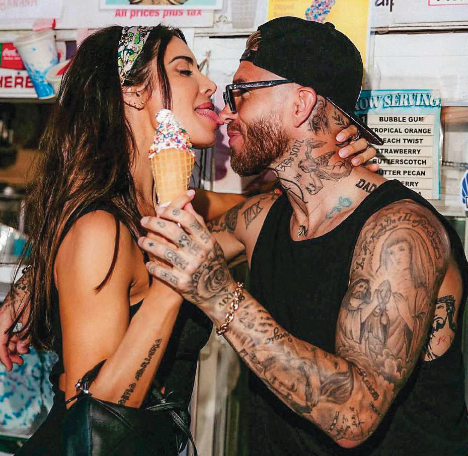 SERGIO RAMOS Y PILAR RUBIO celebran seis años del “sí quiero” en Los Angeles