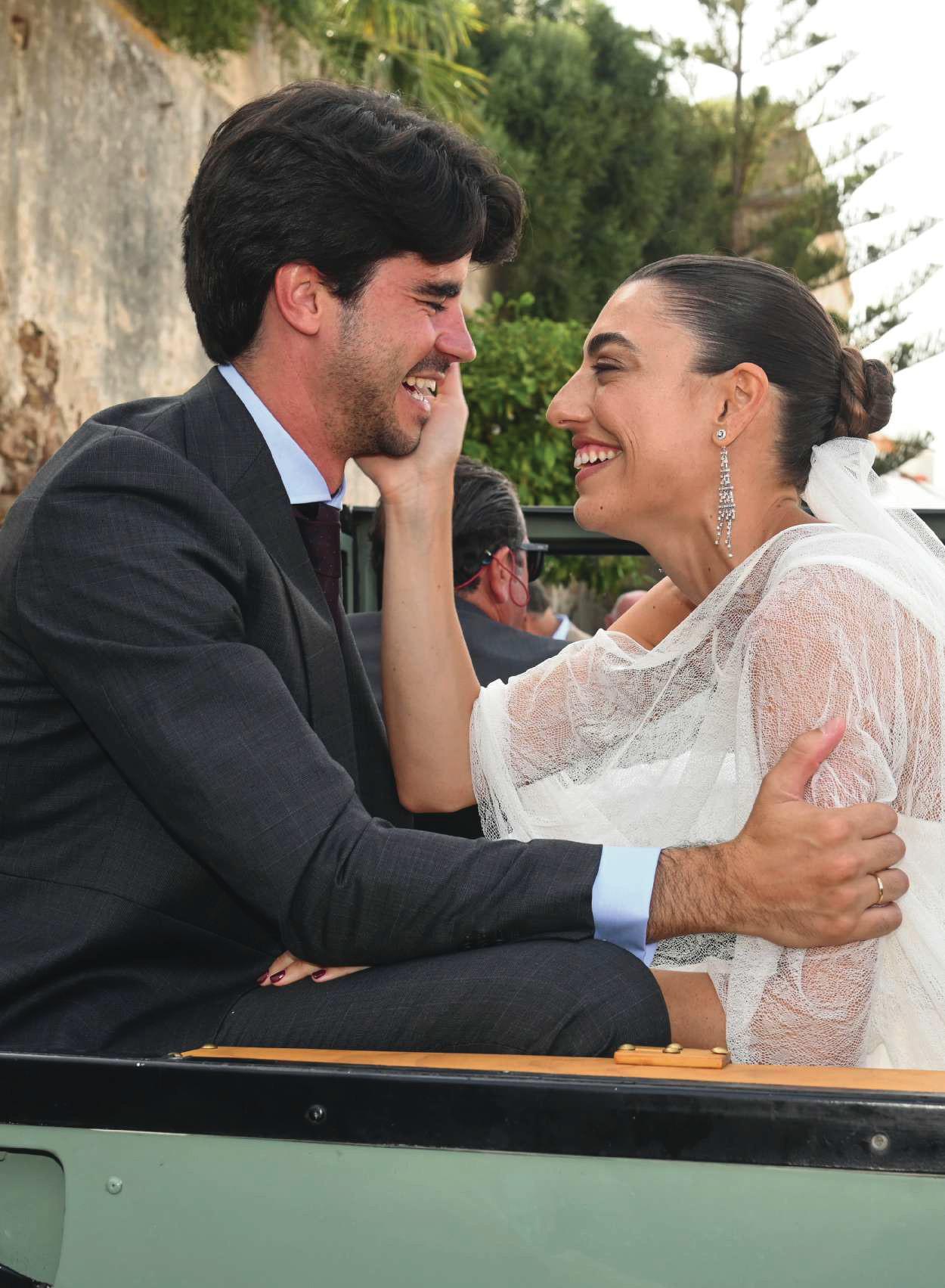 RAQUEL REVUELTA la emotiva boda de su hija Claudia Ula