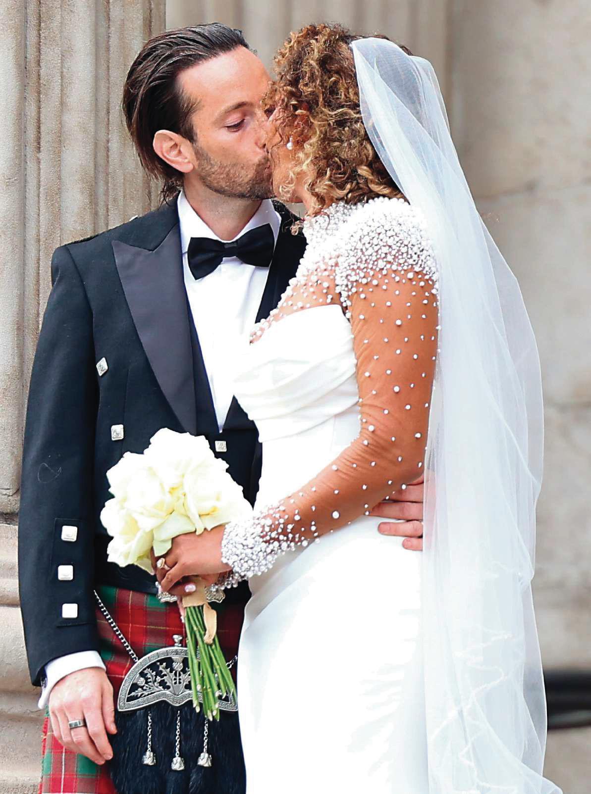 MEL B Celebra su tercera boda con solo una de las "Spice Girls"