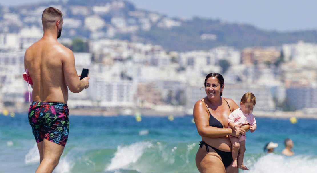ANABEL Y DAVID de crucero con Alma por el Mediterráneo