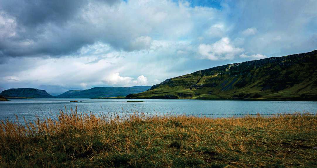 ISLANDIA Mucho más que el paraíso del BACALAO