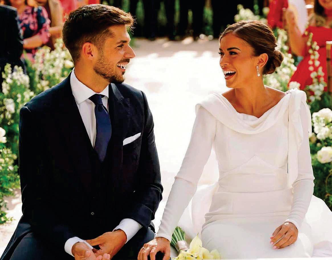 ROCIO CAMACHO espectacular el día de su enlace con Guillermo Aylón