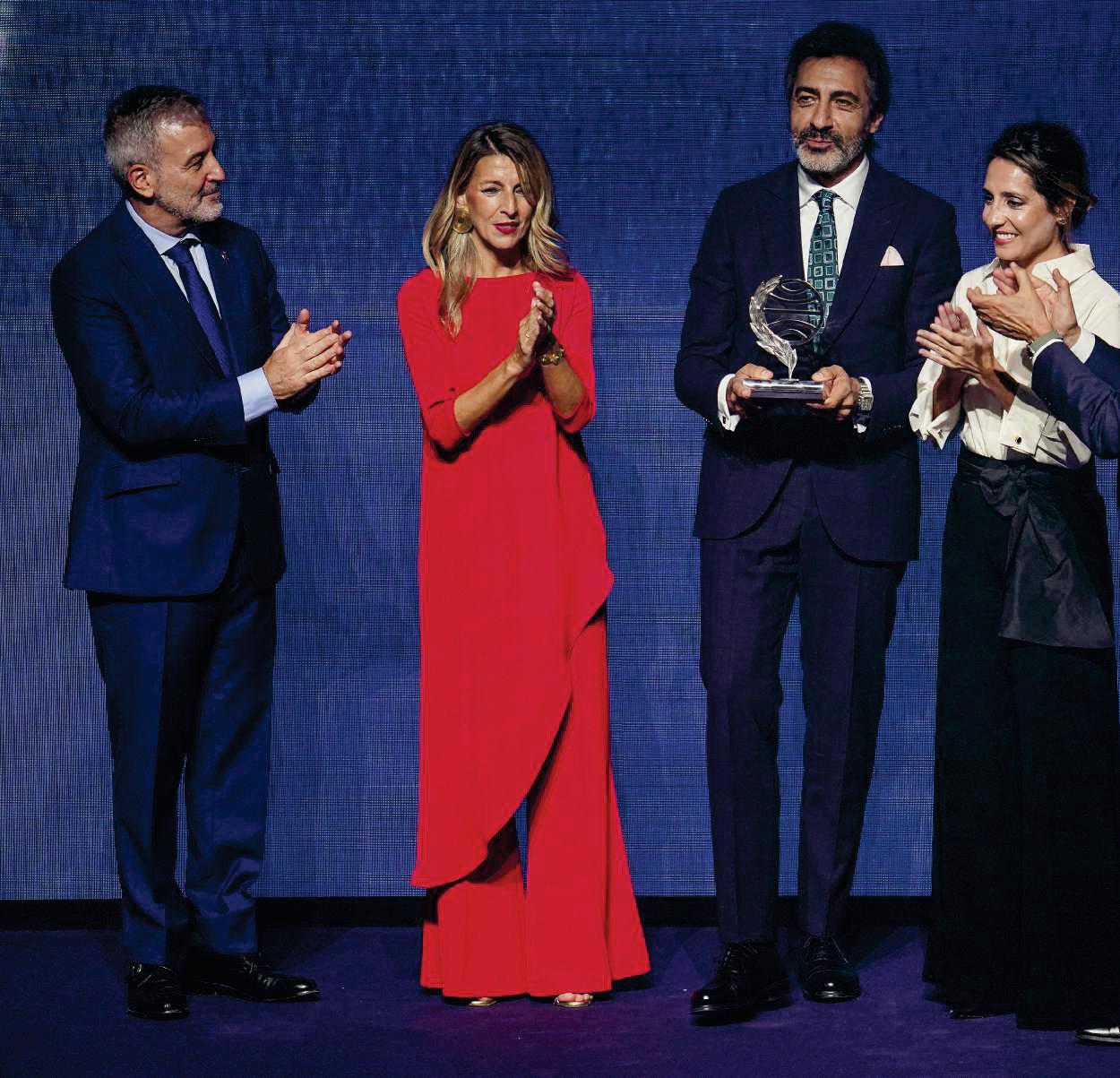 JUAN DEL VAL dedica el premio Planeta a Nuria Roca: "Sin ti esto sería imposible"