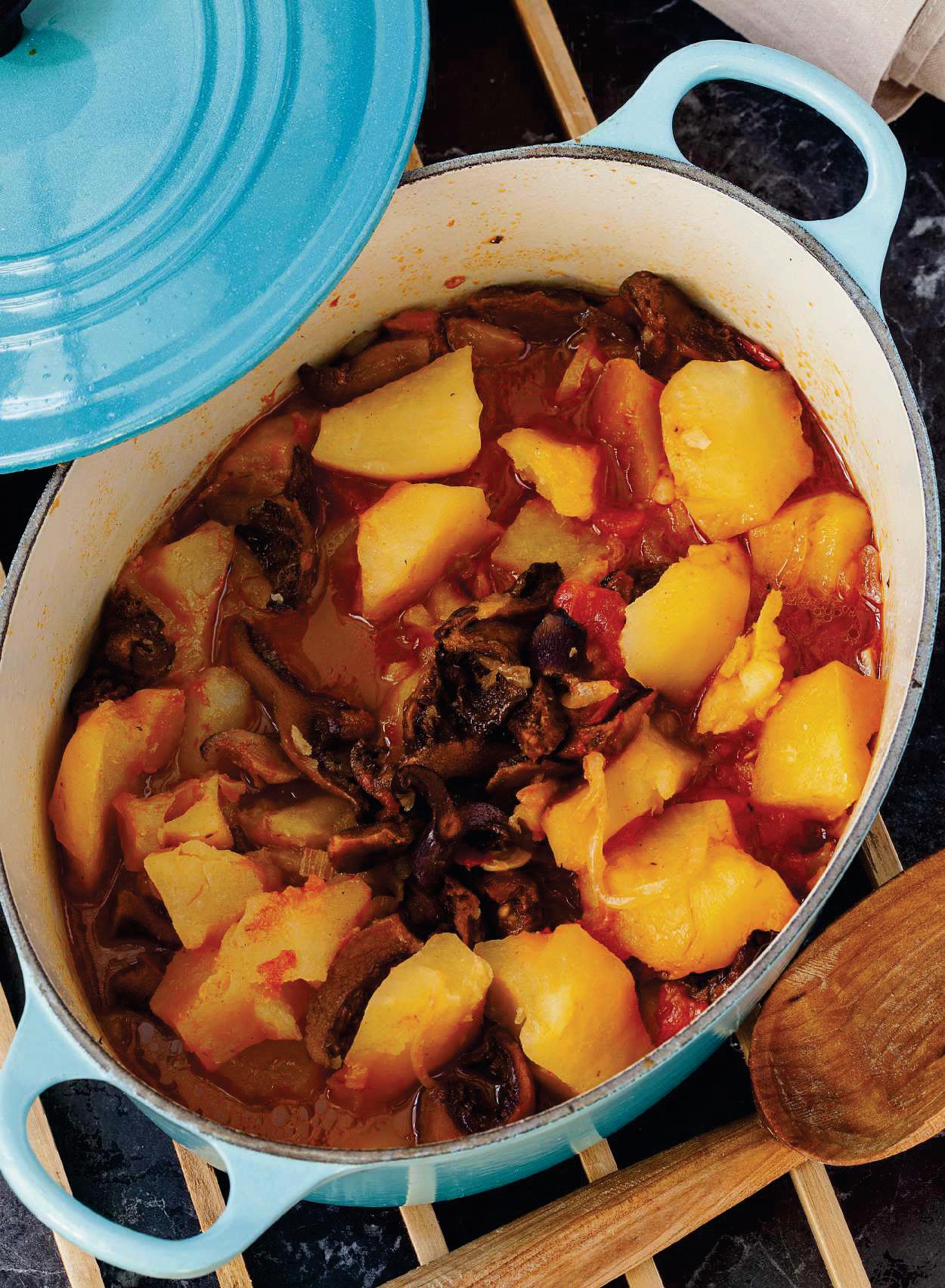 Guiso de patatas y setas