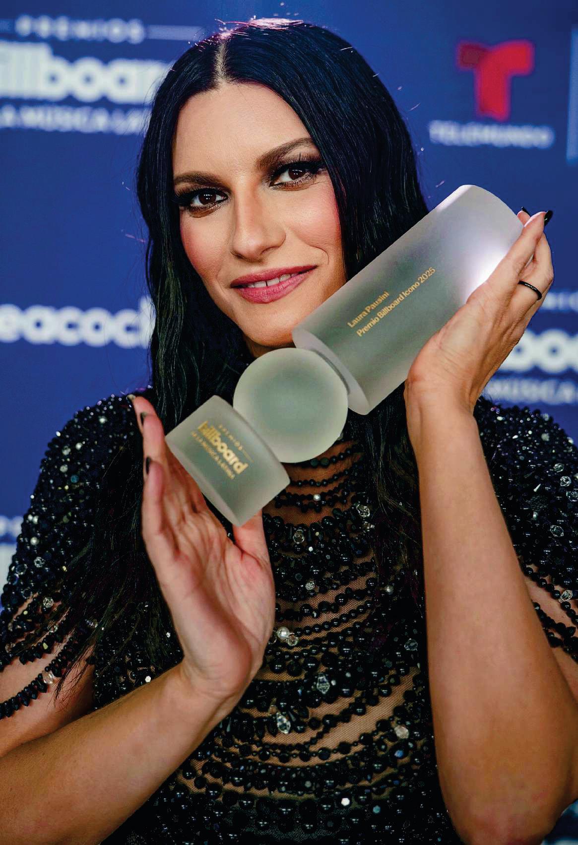 LAURA PAUSINI Premio Icono en los Billboard