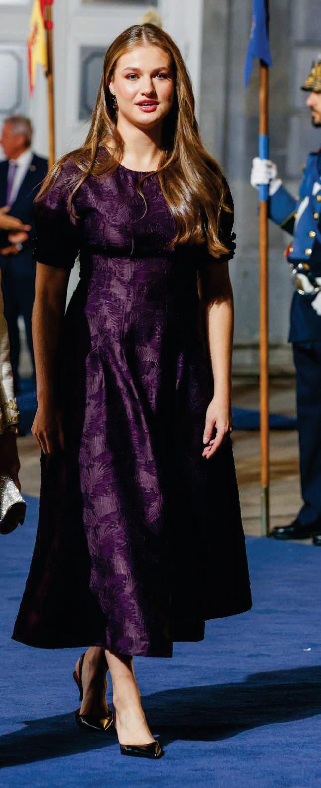 LEONOR el estilo de una Princesa profesional, militar y de su tiempo