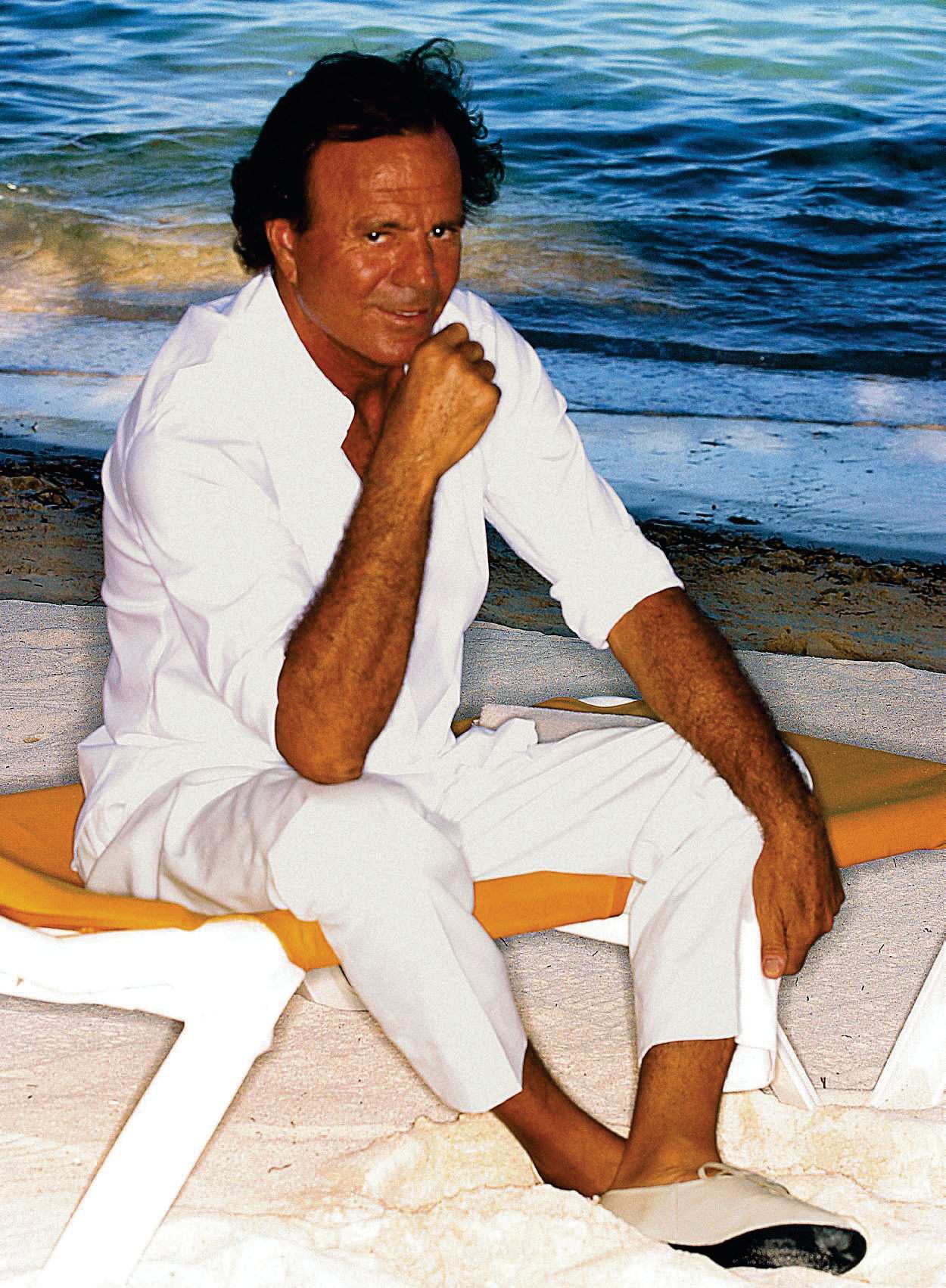 JULIO IGLESIAS todo sobre su escándalo