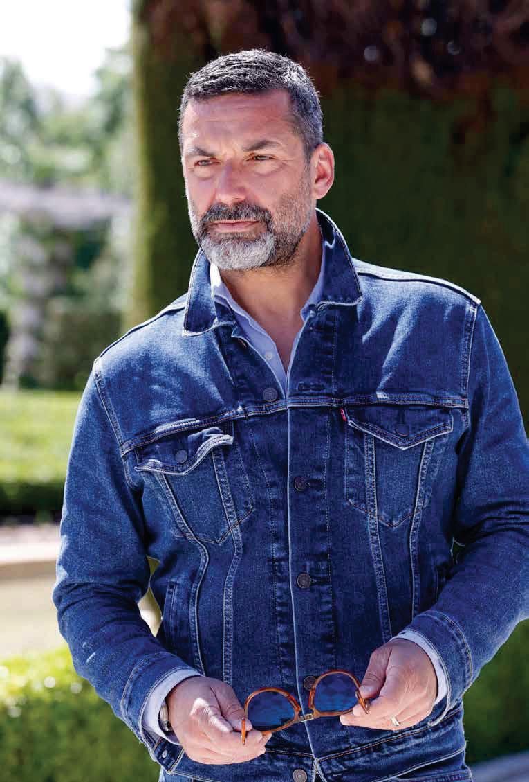 JAIME ANGLADA "Ya casi puedo caminar como antes"
