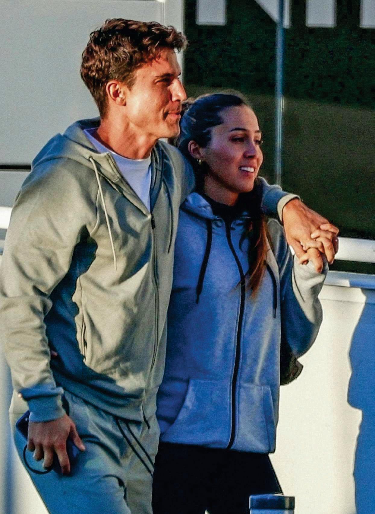 ALEX GONZALEZ primeras imágenes con su nuevo amor, Carla Virgós