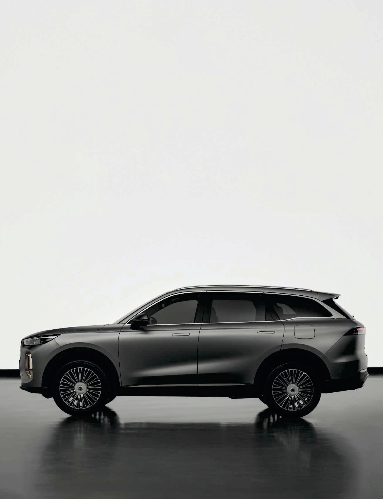 BUQUE INSIGNIA- EBRO S900 PHEV