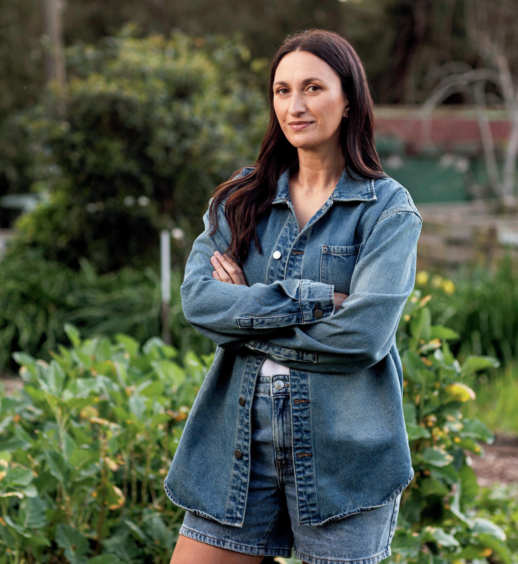 Broadcaster & gardener KARA'S PLOT THICKENS!