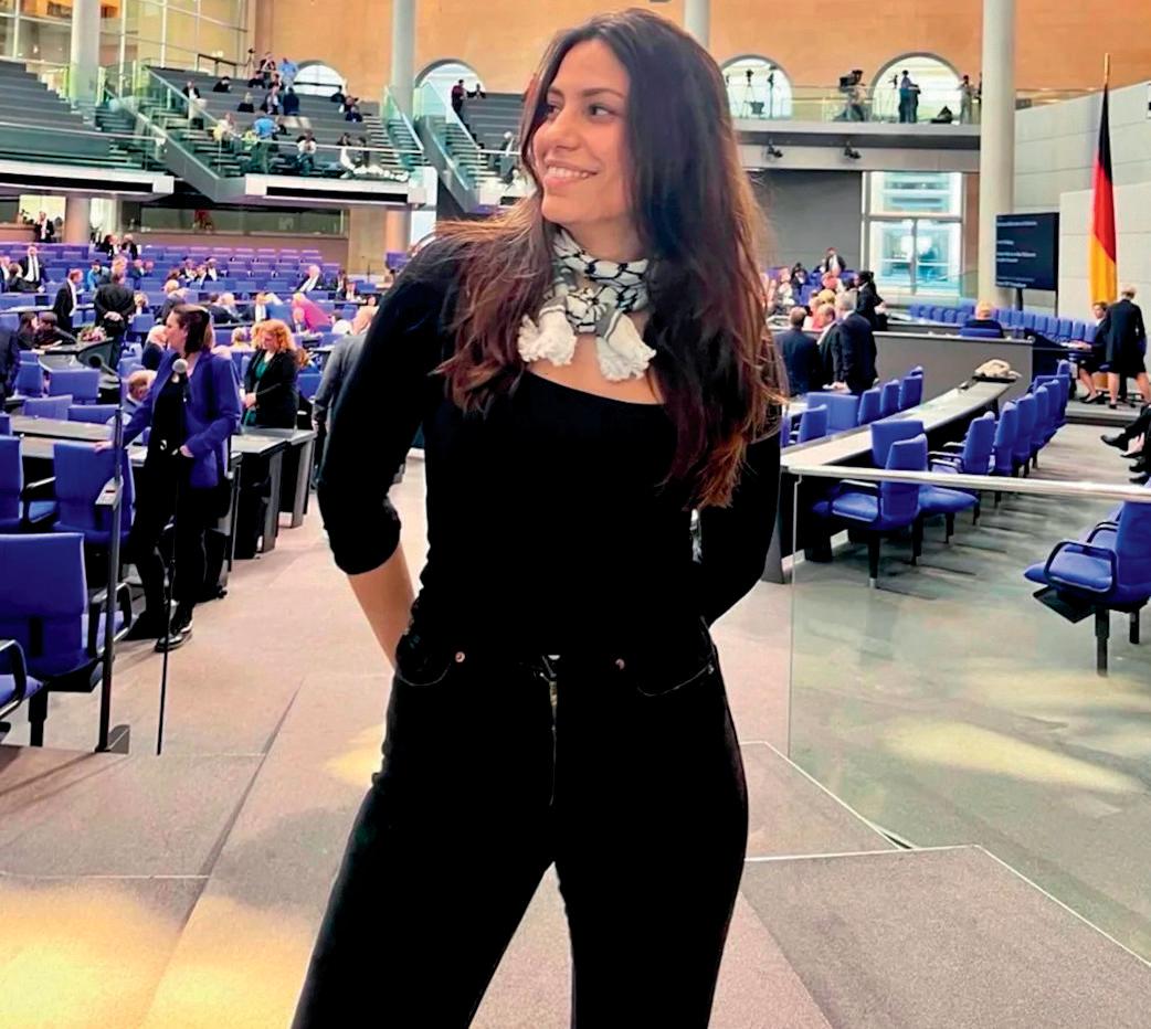 Political fabric starts to fray