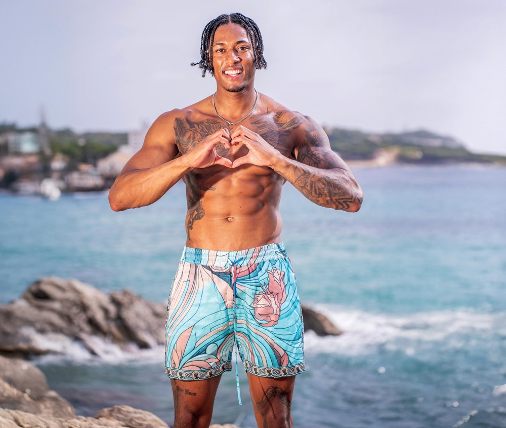 Love Island's Kiwi hunk 'I'VE DONE THE HARD WORK!'