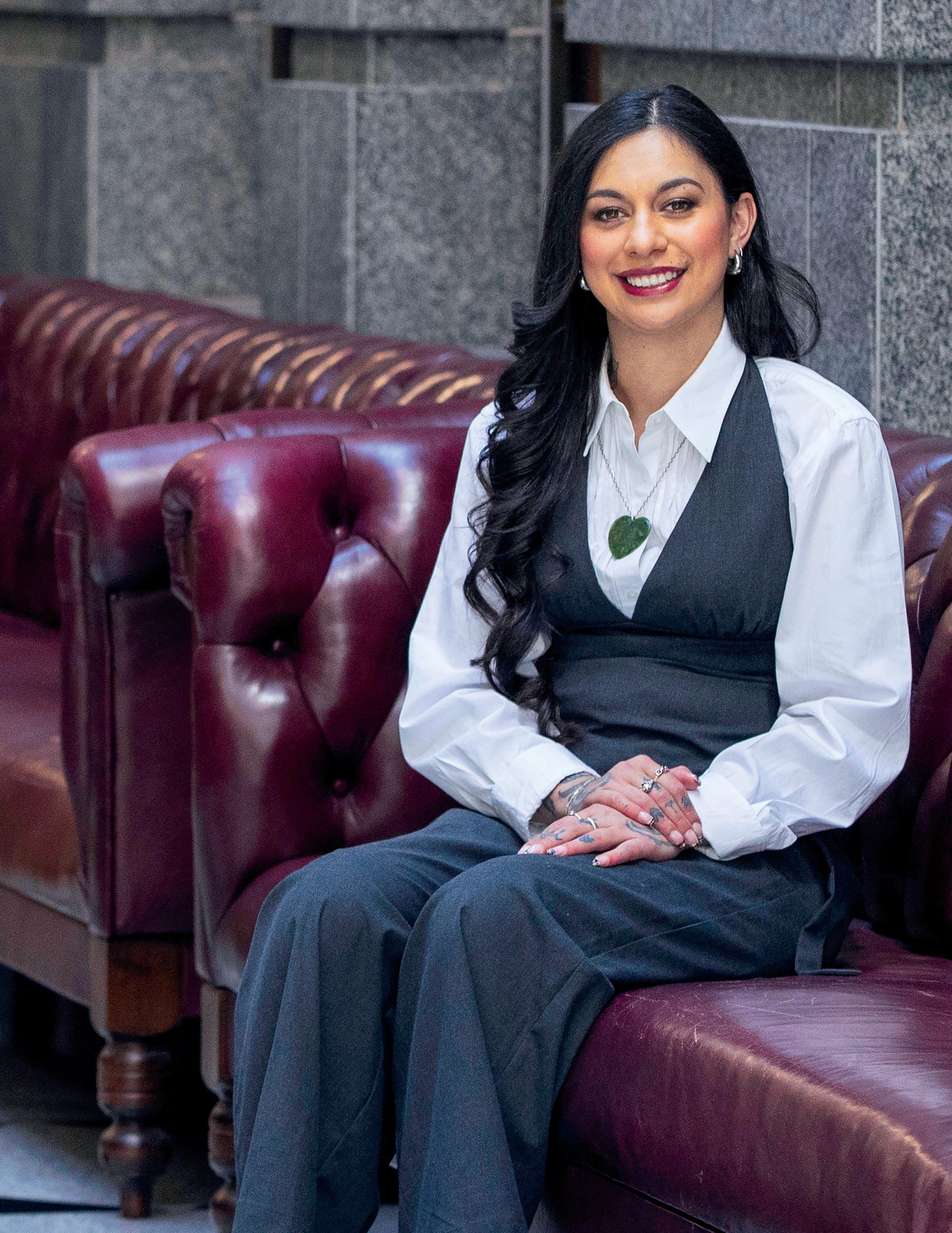 UNBREAKABLE MP TAMATHA 'THIS IS THE REAL ME'