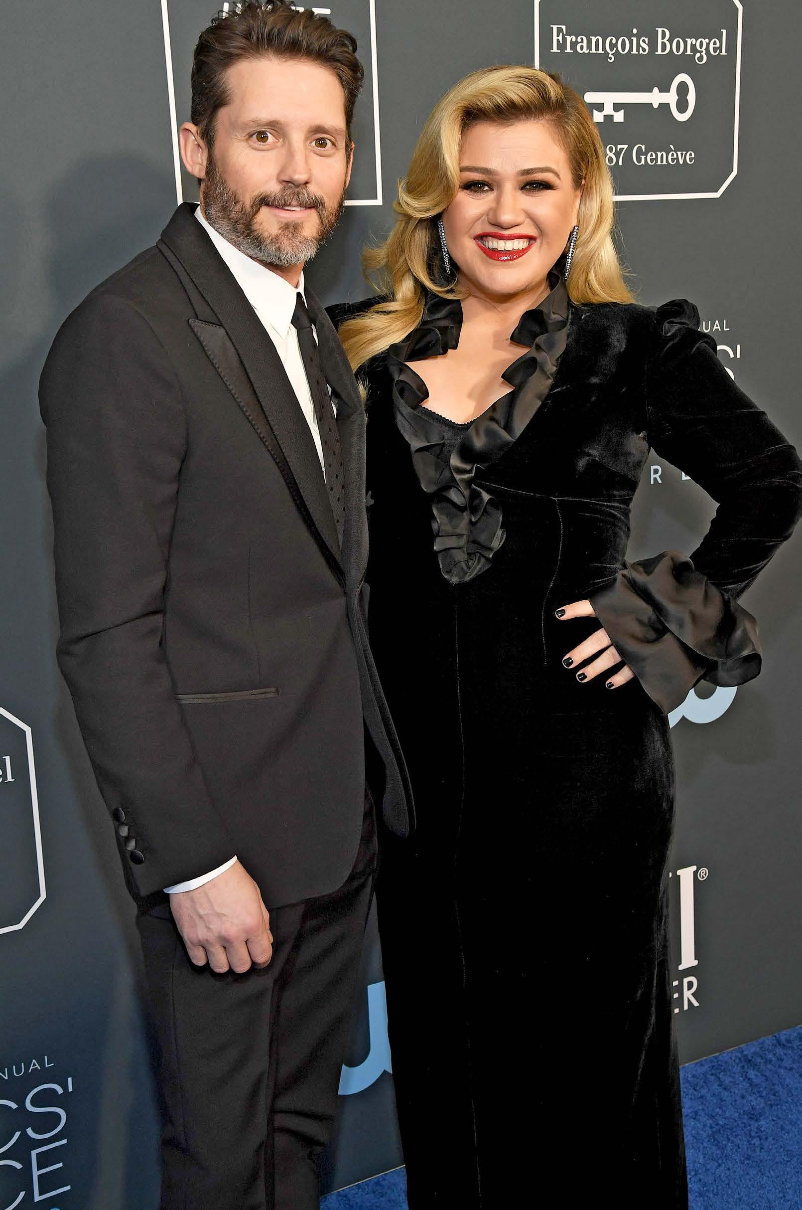 KELLY CLARKSON 'DEVASTATED' BY EX-HUSBAND'S DEATH