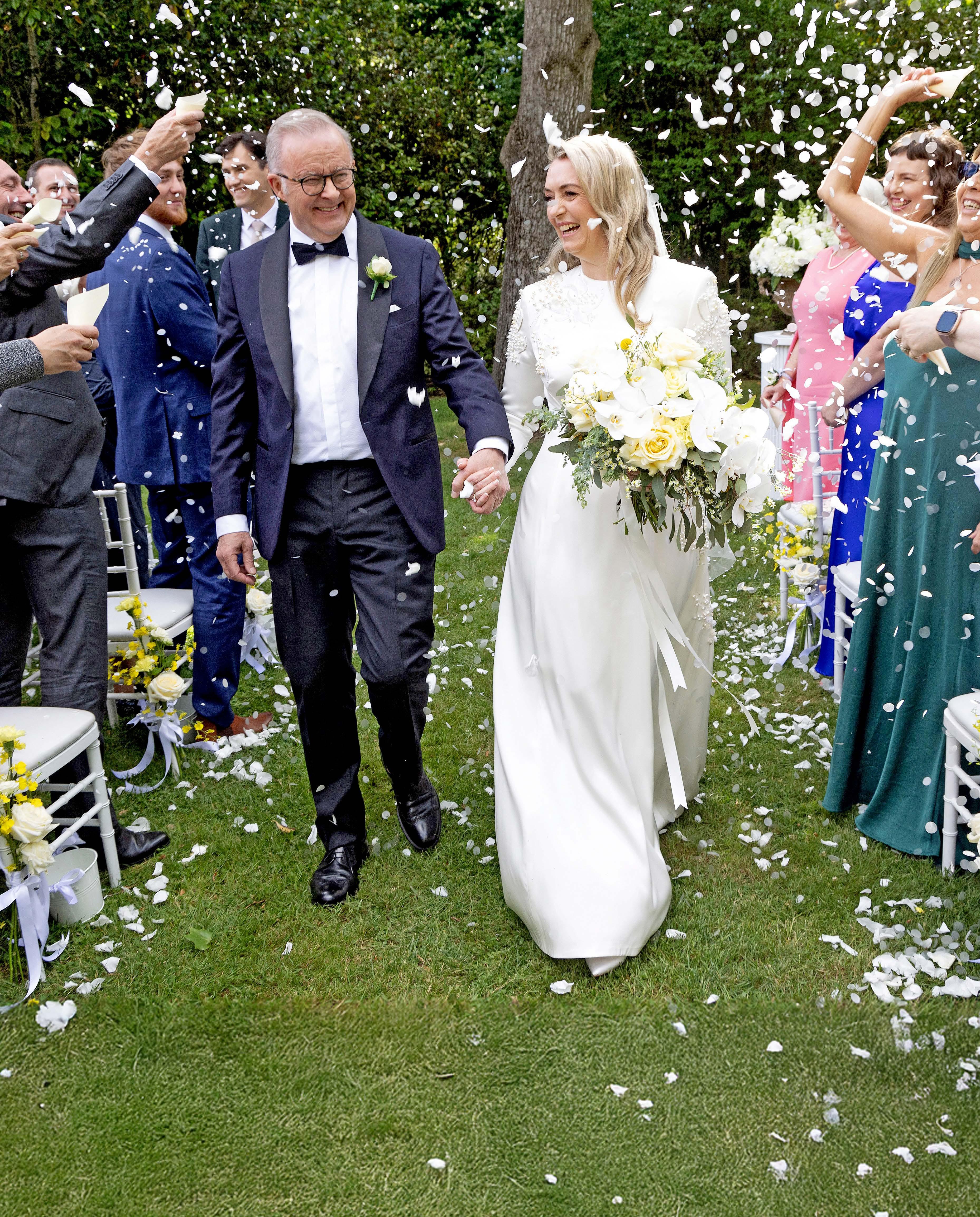 Anthony Albanese & Jodie Haydon - Love AT THE LODGE