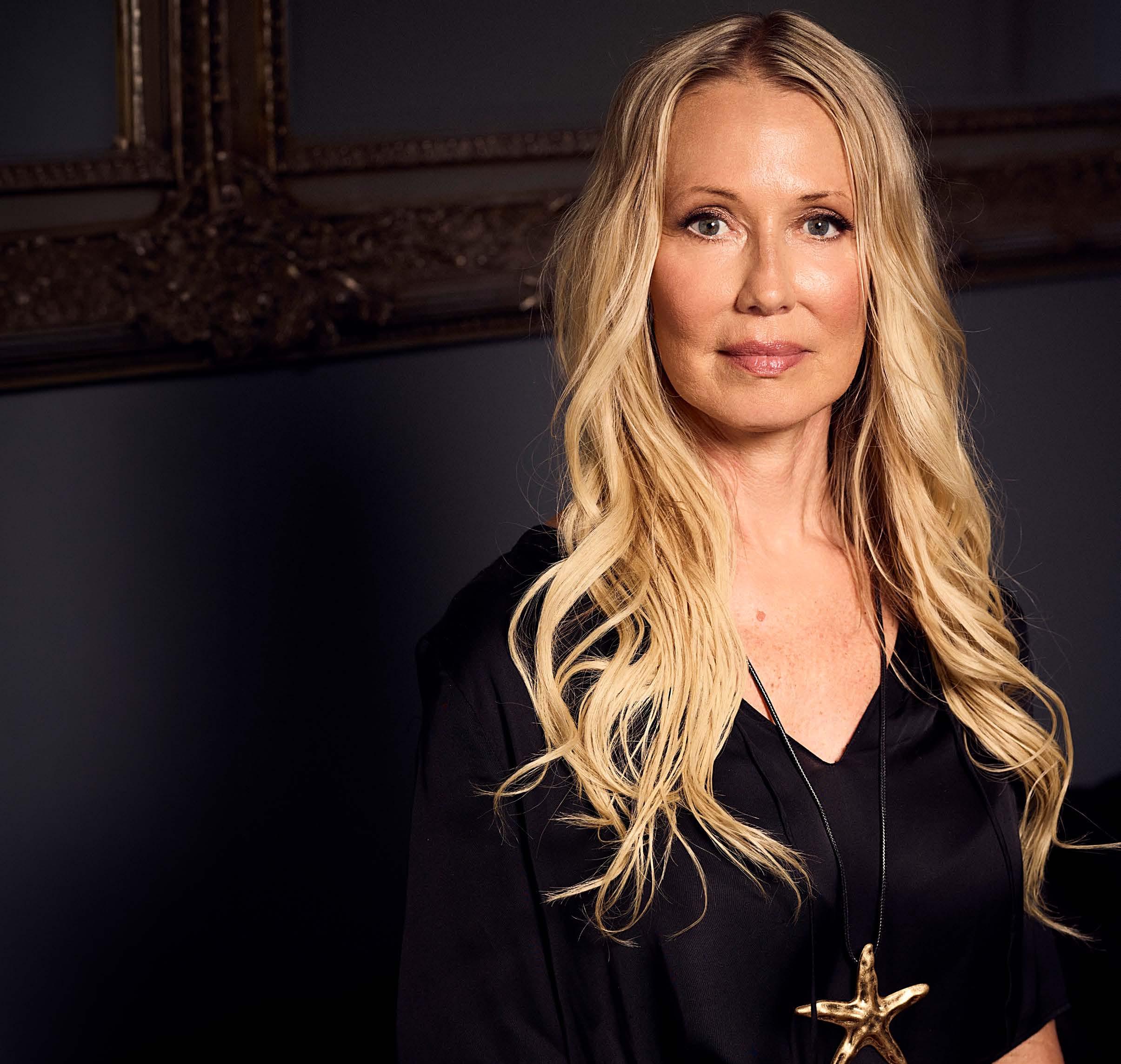 Spotlight On...FIONA HORNE
