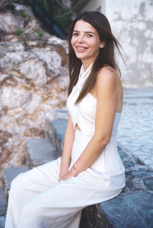 SPRING AFFAIR MARKASININ KURUCUSU YAĞMUR TOPRAK MACİT "BU YALNIZCA BİR KIYAFET MARKASI DEĞİL: BİR RUH, BİR YAŞAM BİÇİMİ”