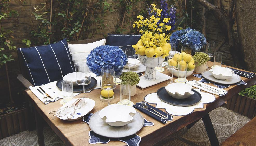 HELLO!'YA ÖZEL KUTLAMA SOFRALARI SADE, ZARİF VE SAMİMİ