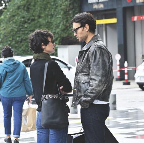 BİRCE AKALAY - HAKAN KURTTAŞ ŞEHİRDE ROMANTİK BİR GÜN