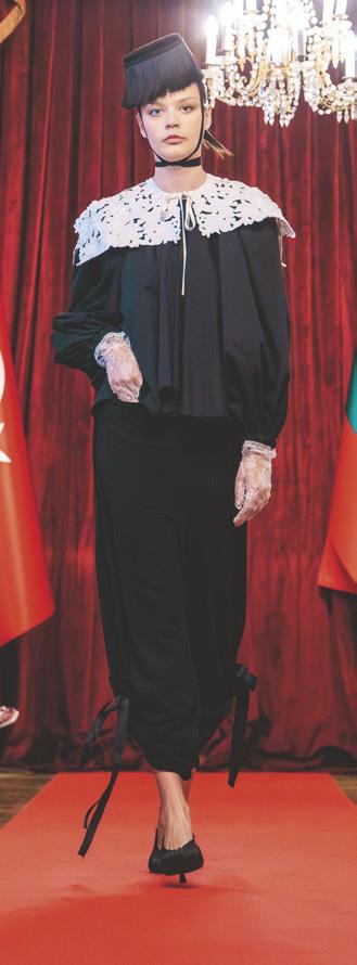 ÖZLEM SÜER'DEN ZAMANSIZ DEFİLE İKİ ŞEHRİN ORTAK HAFIZASI