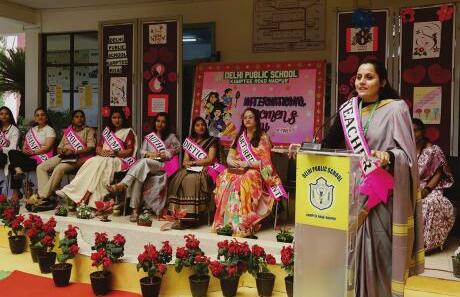 Parenting in the 21st Century: Balancing Tradition and Modern Challenges