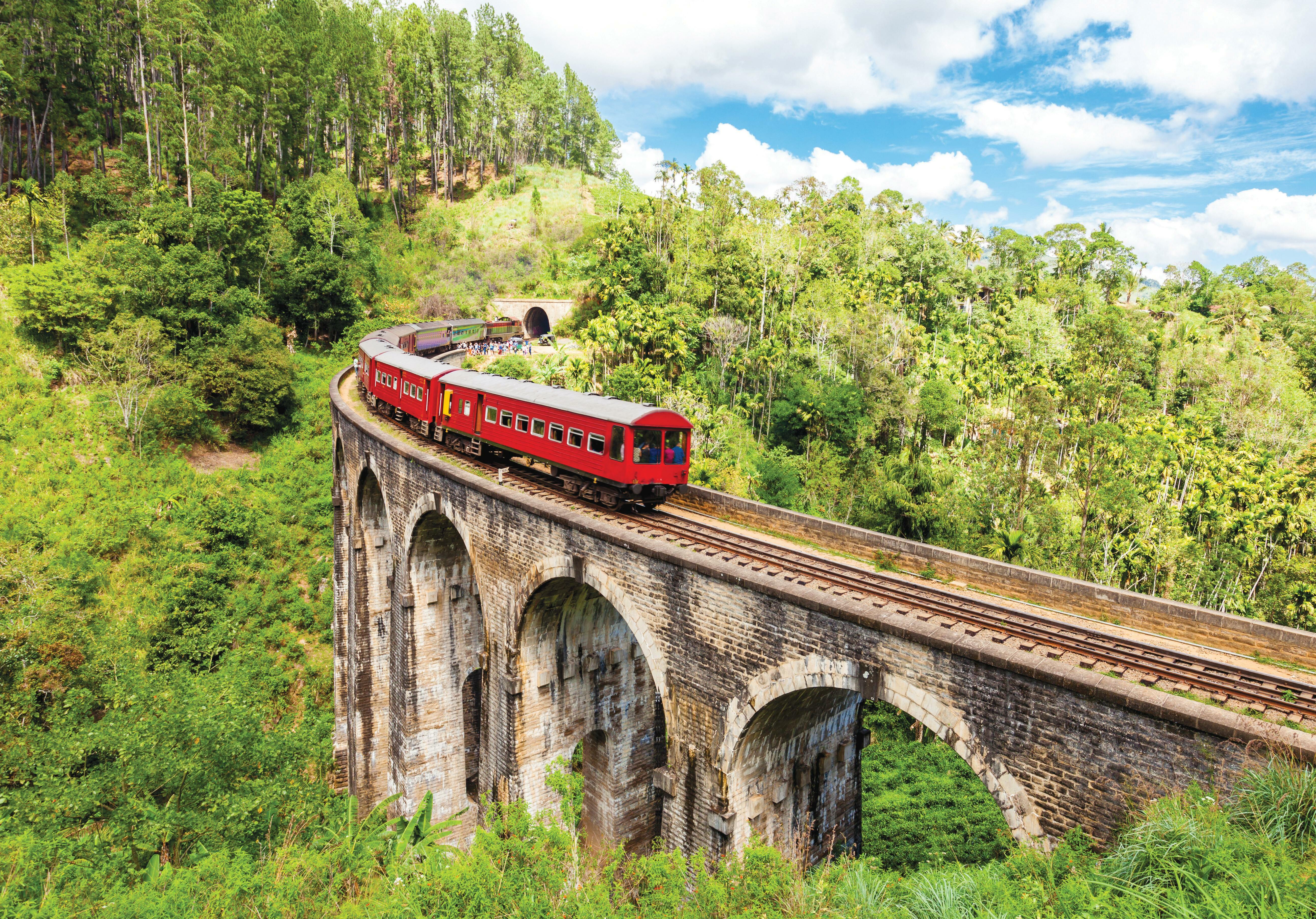 INDIA'S 5 MOST SCENIC TRAIN JOURNEYS
