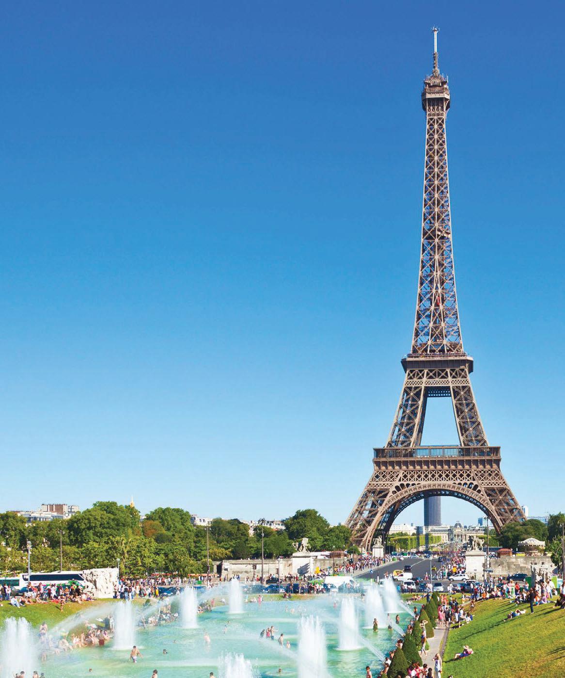 DISCOVERING PARIS