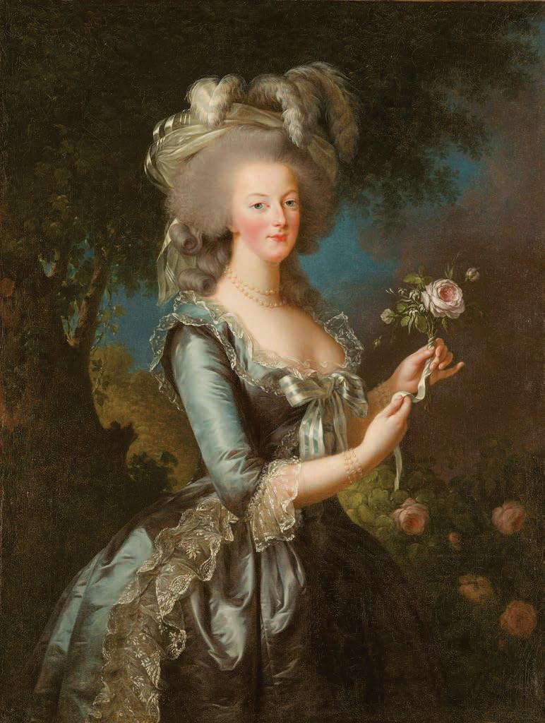 MARIE ANTOINETTE: FASHION ICON