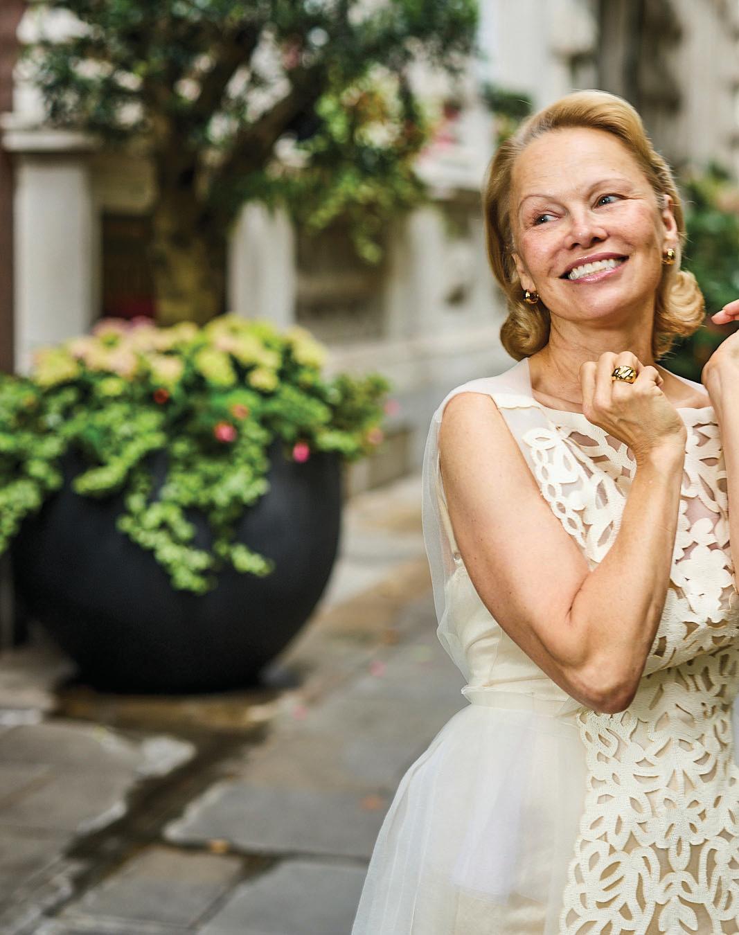 Zero Makeup, 100% Pamela!