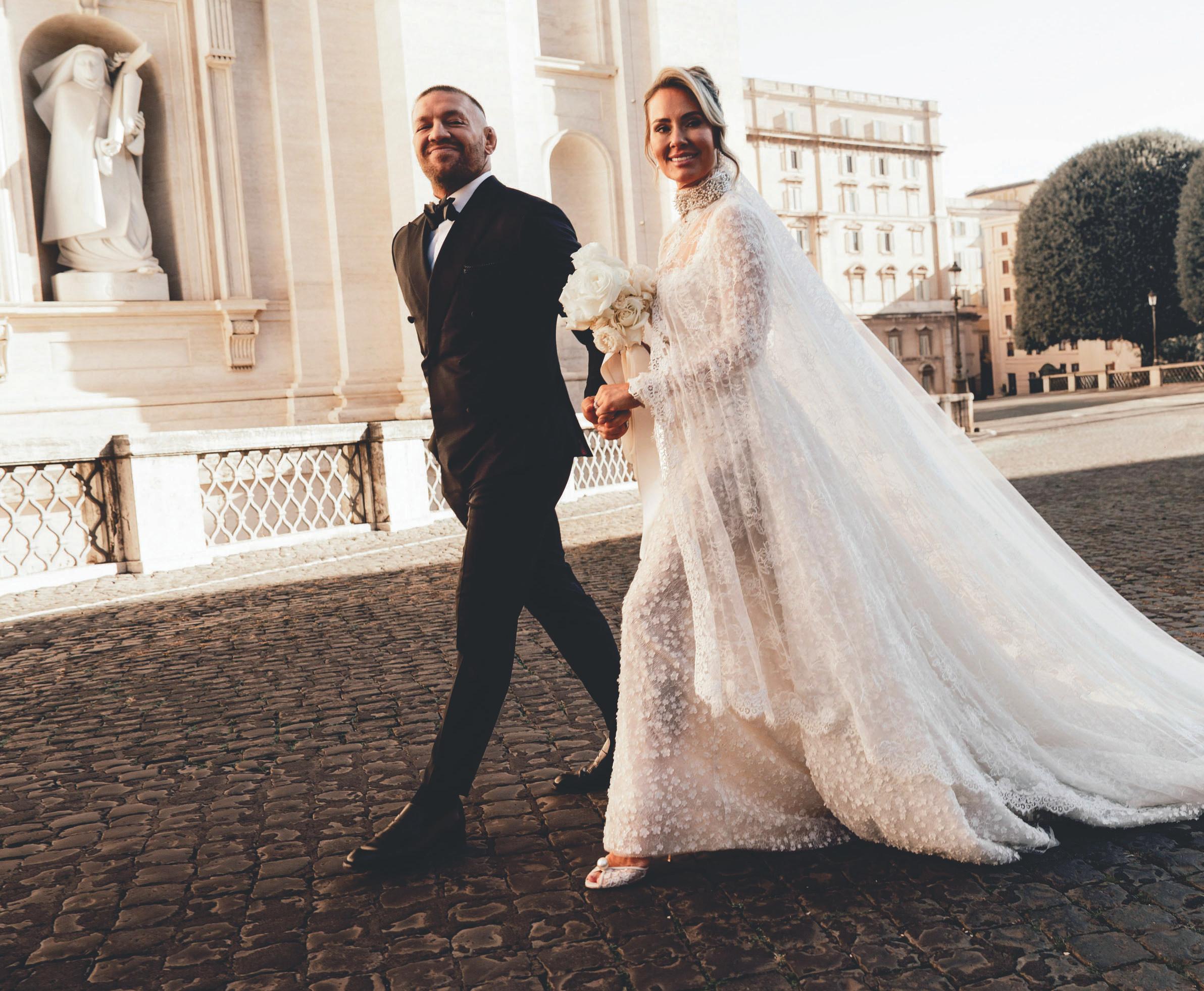 CONOR MARRIES DEE AT THE VATICAN