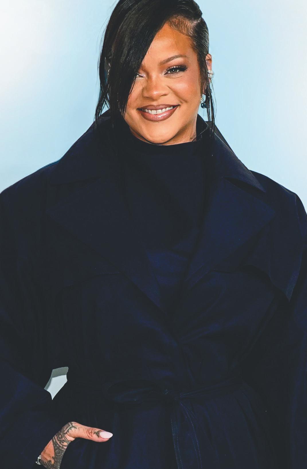 Why Rihanna Still Hasn't Released an Album