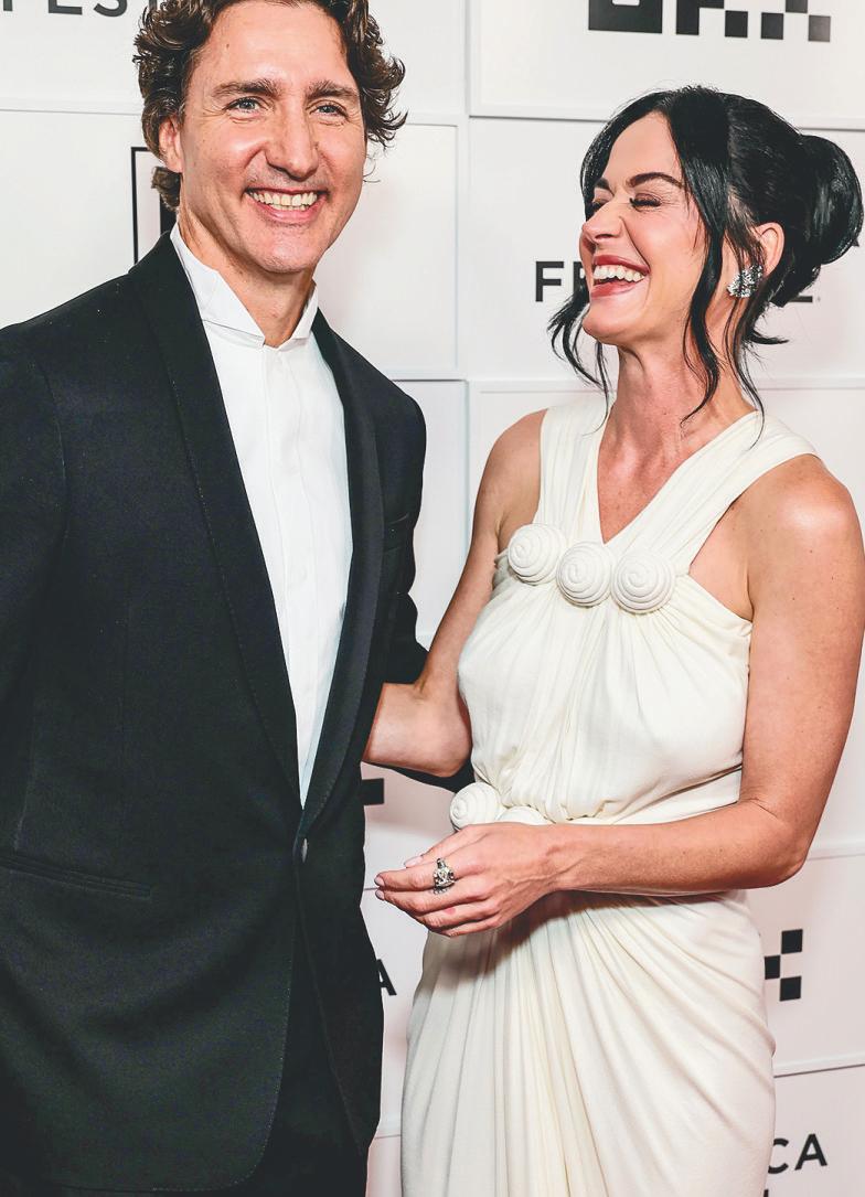 Justin and Katy Plan a Summer of Love